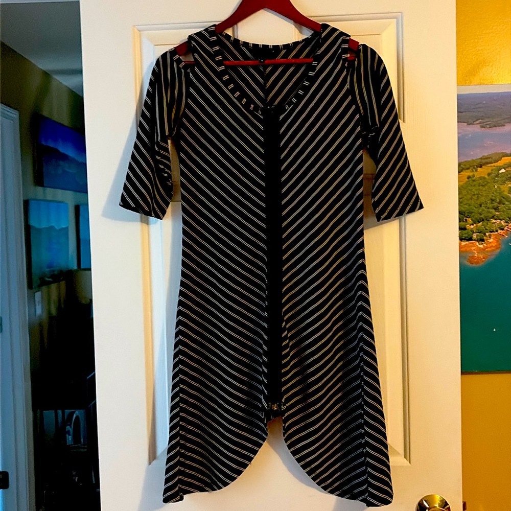 Unique style black & white dress